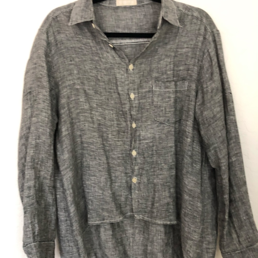 Vintage CP shades heather grey linen high low button down tunic.    Size XS